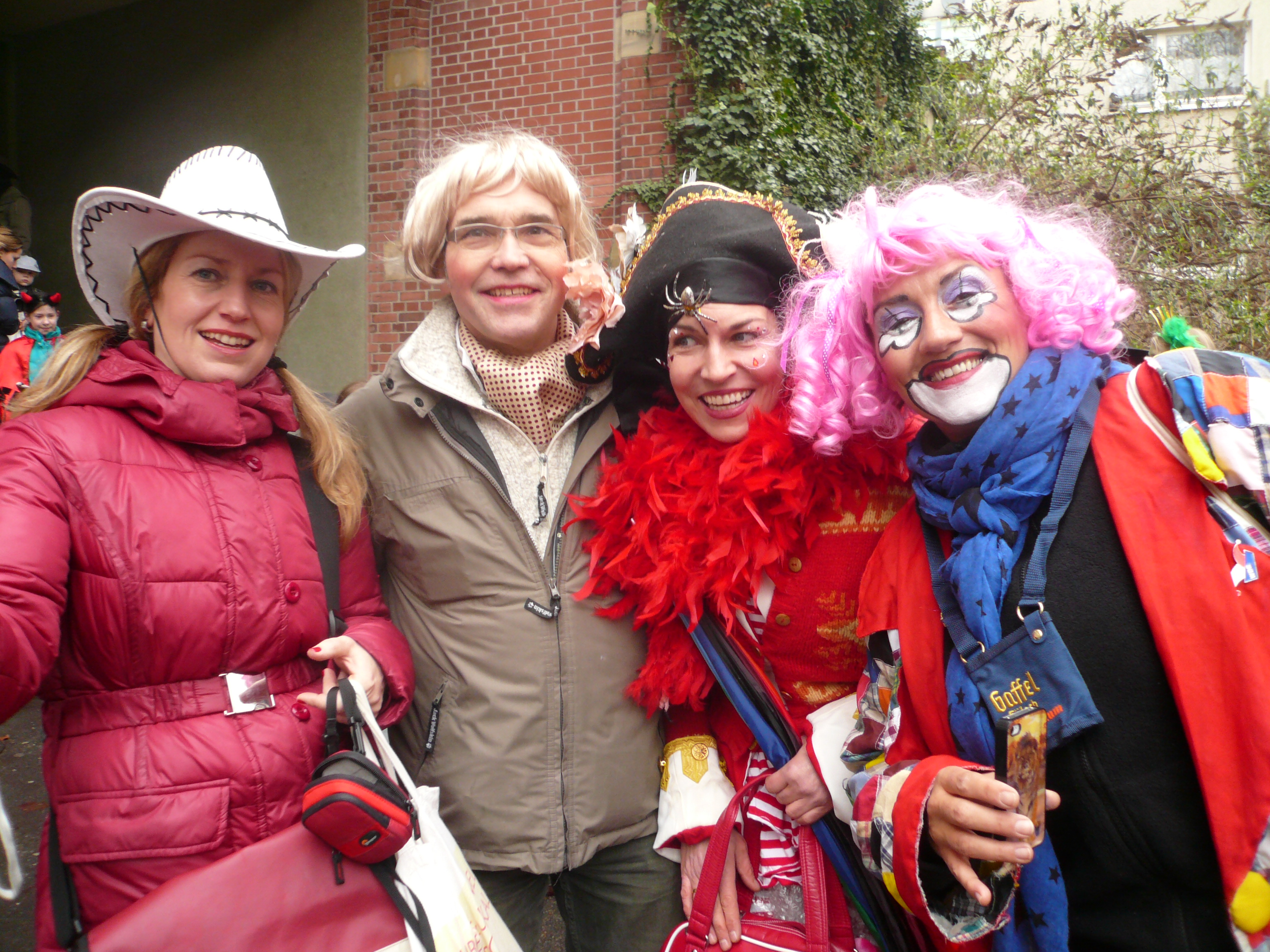 Weiberfastnacht-2013 (27).JPG