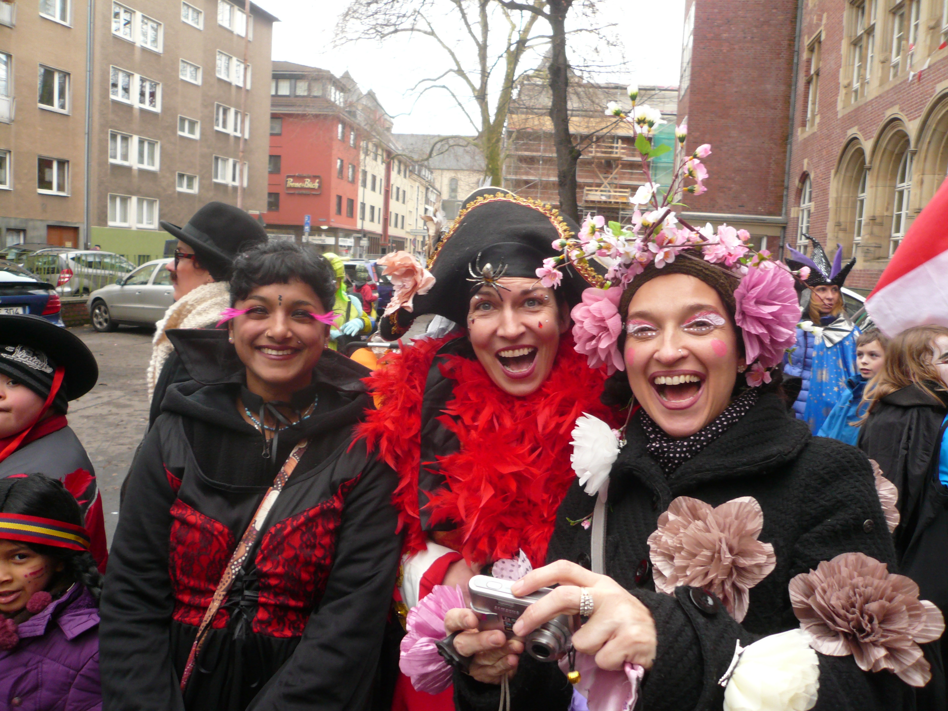 Weiberfastnacht-2013 (28).JPG